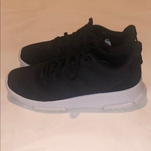 Adidas Girl’s 4.5 Cloudfoam Black Tennis Shoe